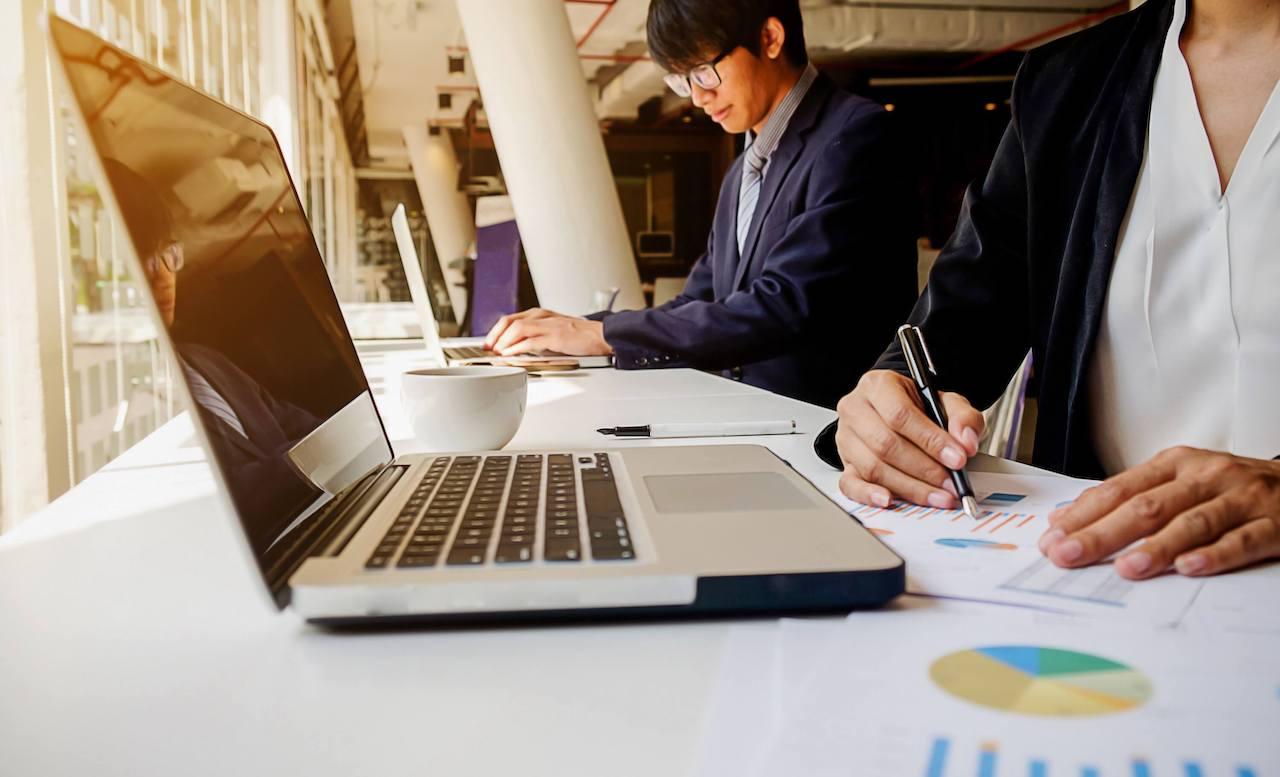 Comitting Account: what it serves and how it gets